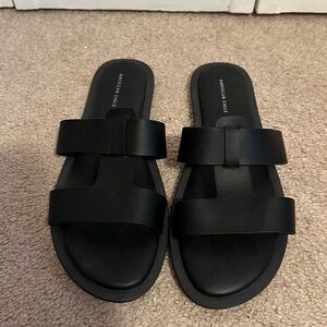 AE sandals